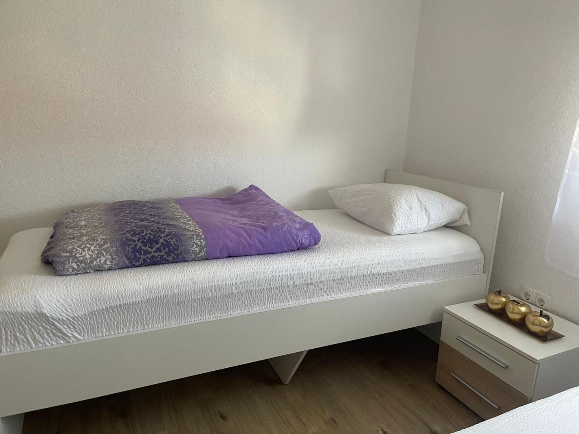 Apartmani Zuti 内乌姆 外观 照片